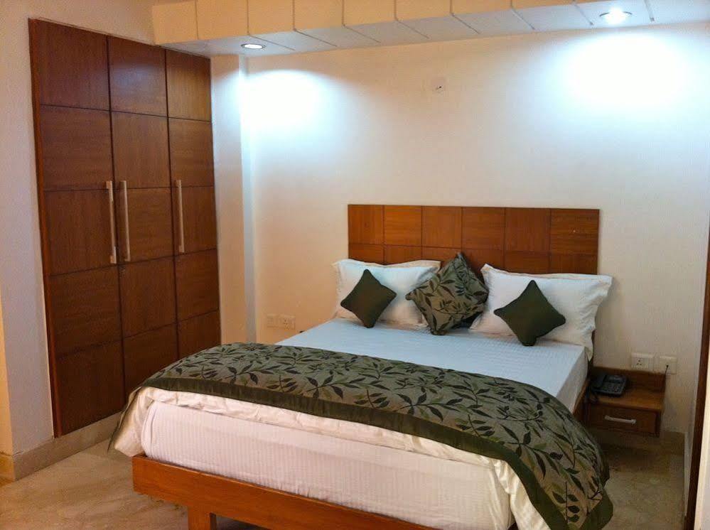 Skylink Suites Bed&Breakfast Neu-Delhi Exterior foto