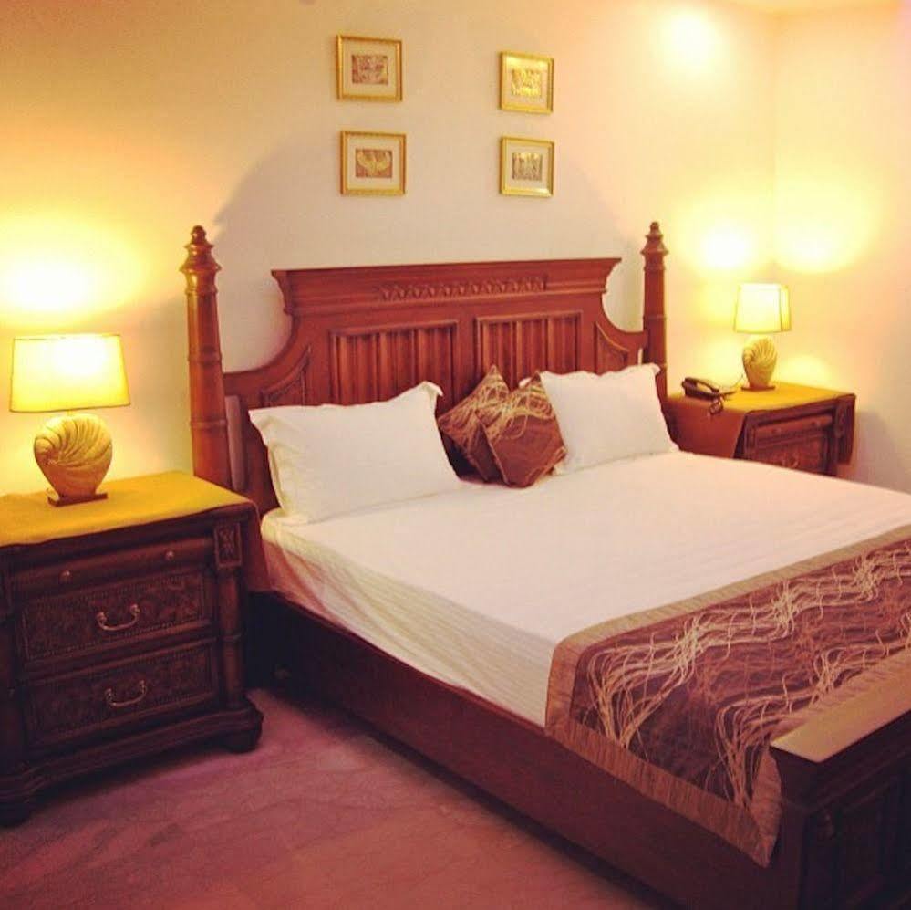 Skylink Suites Bed&Breakfast Neu-Delhi Exterior foto