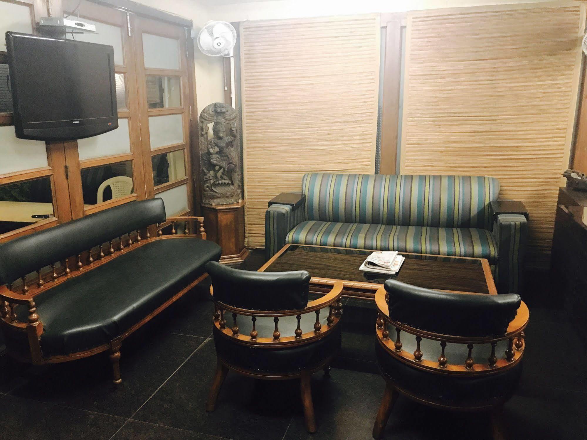 Skylink Suites Bed&Breakfast Neu-Delhi Exterior foto