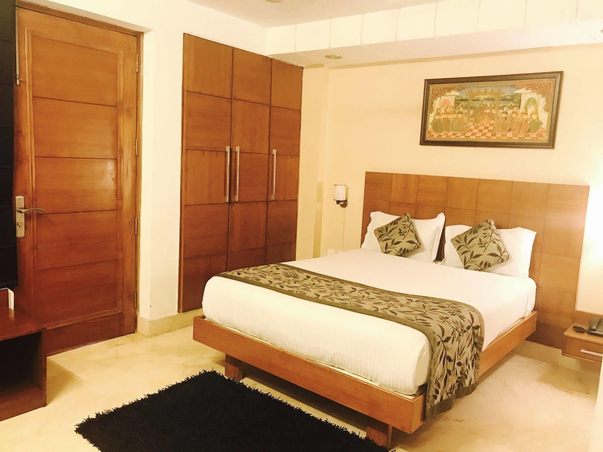Skylink Suites Bed&Breakfast Neu-Delhi Exterior foto