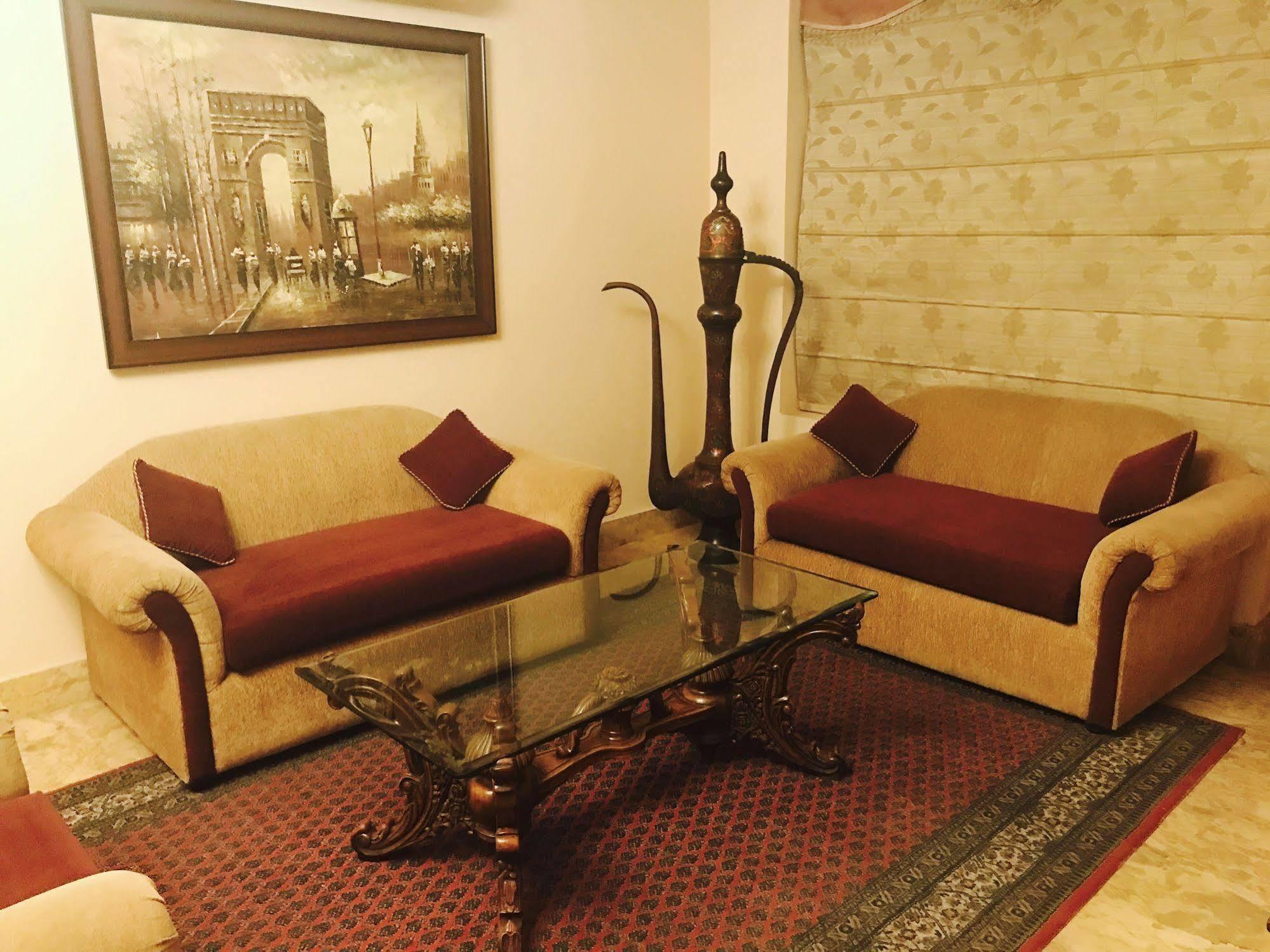 Skylink Suites Bed&Breakfast Neu-Delhi Exterior foto